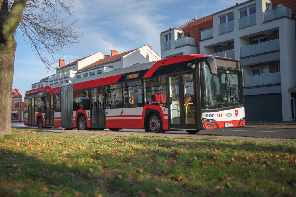 hybrid buses